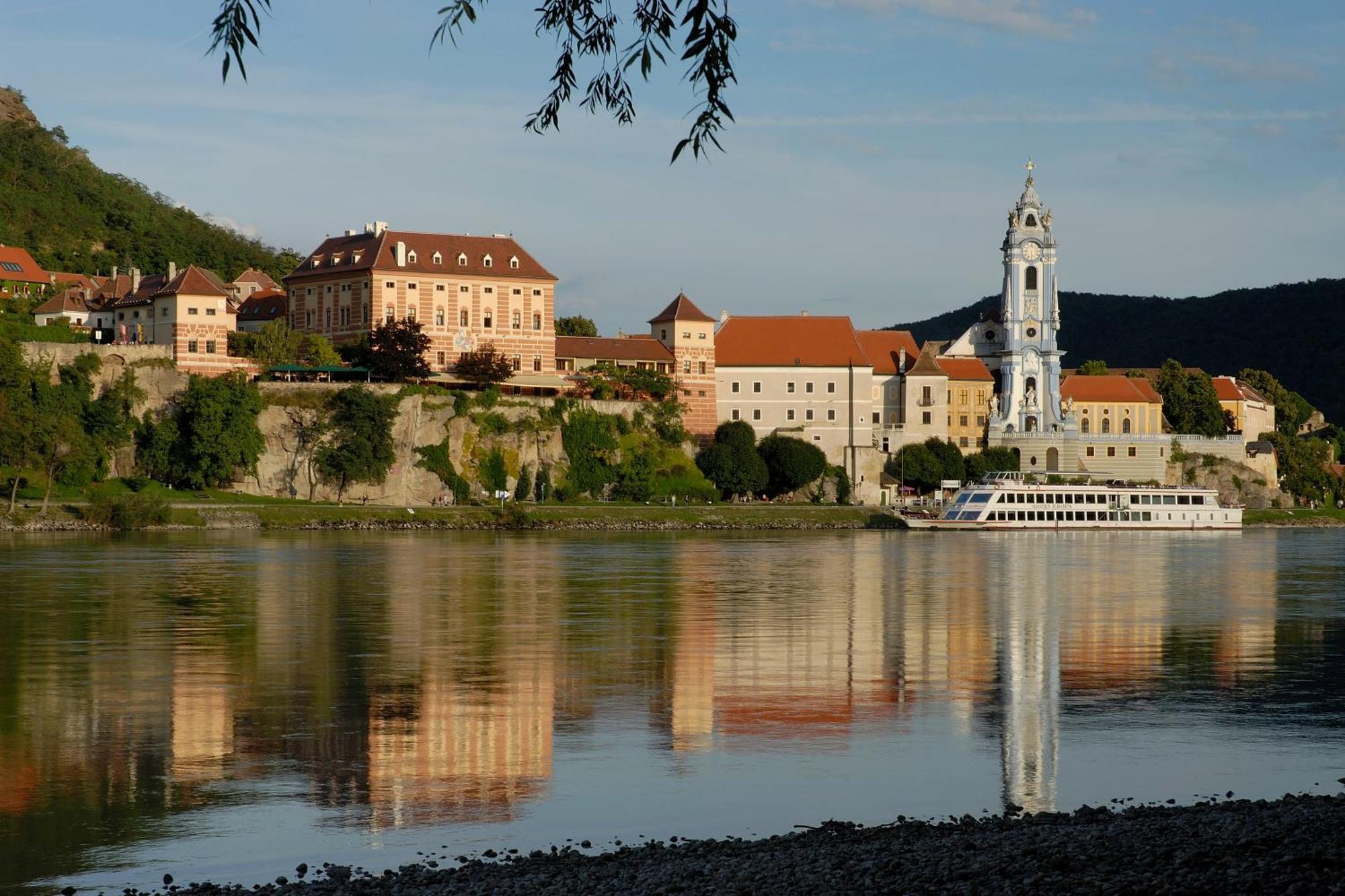 Hotel Schloss Durnstein Exterior photo